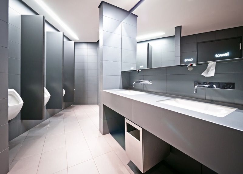 commercial bathroom cleaning service